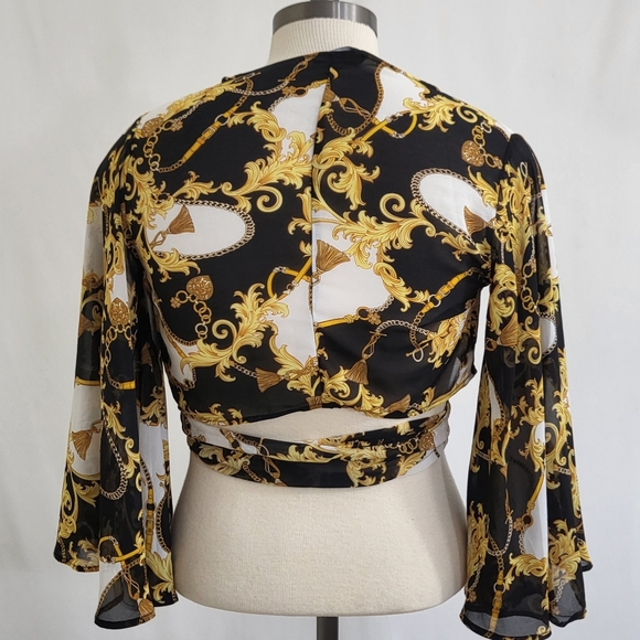 Hers & Mine Long Sleeve Wrap Crop Top Size Small Multicolor Print - Picture 2 of 7